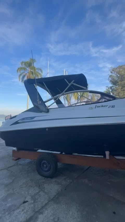 Ferretti 50
