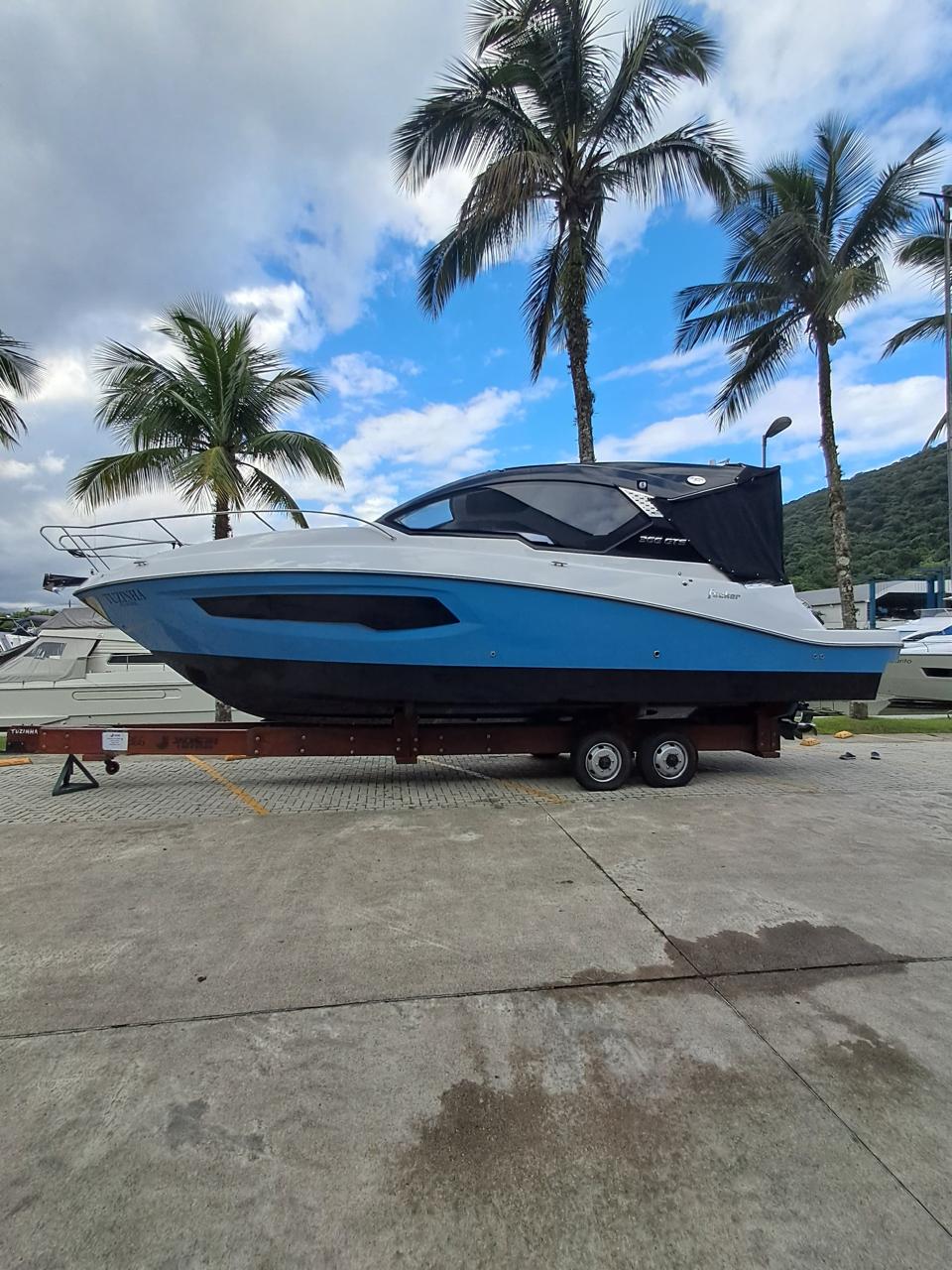 Ferretti 50